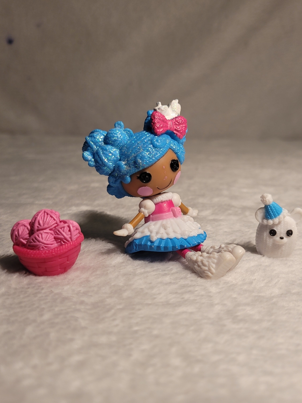 Lalaloopsy Mini's Super Silly Party Doll ♡Mittens Fluff 'N' Stuff♡ 3" Complete